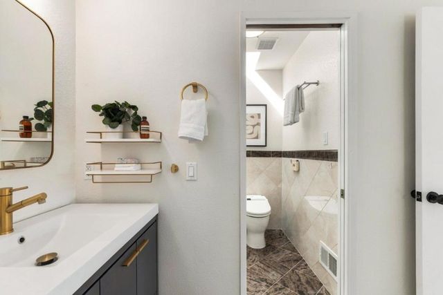 820 Jefferson Court, San Mateo, CA 94401