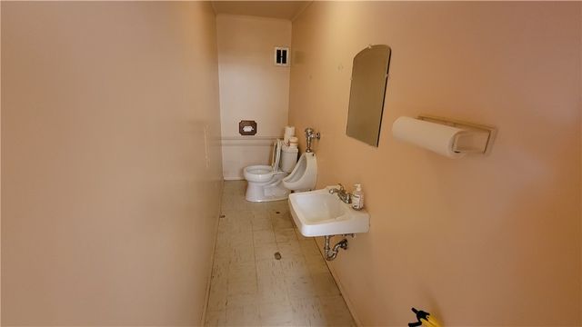 4275 Culver Road, Irondequoit, NY 14620