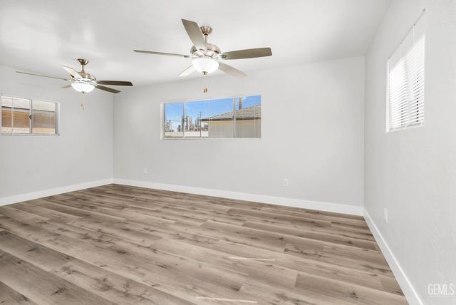 1104 Glade Street, Bakersfield, CA 93308