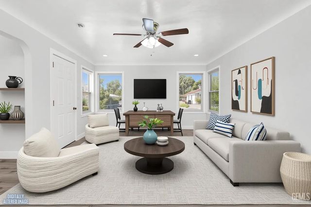 1104 Glade Street, Bakersfield, CA 93308