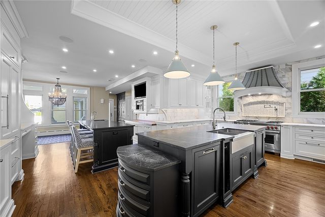 609 Academy Ave, Sewickley, PA 15143