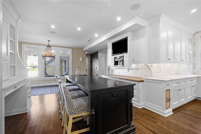 609 Academy Ave, Sewickley, PA 15143