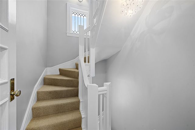 609 Academy Ave, Sewickley, PA 15143