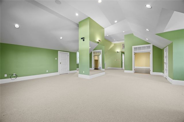 609 Academy Ave, Sewickley, PA 15143