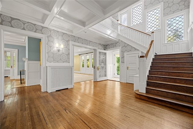 609 Academy Ave, Sewickley, PA 15143