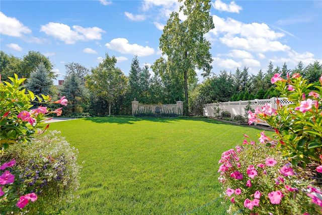 609 Academy Ave, Sewickley, PA 15143