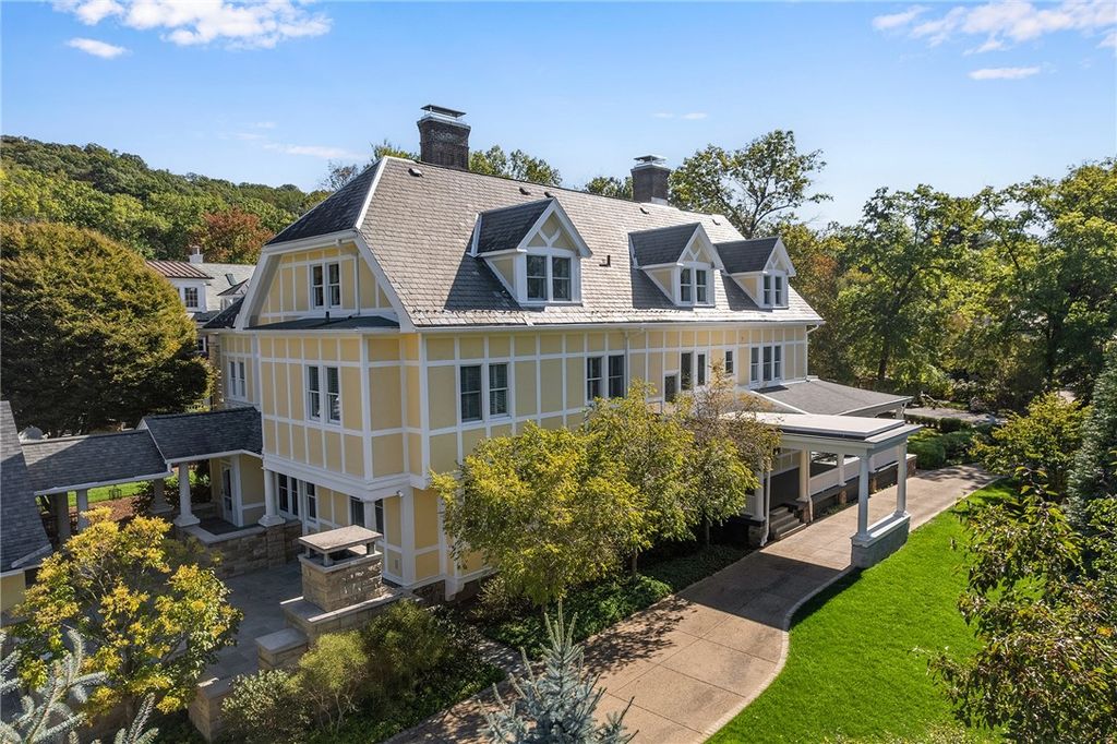 609 Academy Ave, Sewickley, PA 15143