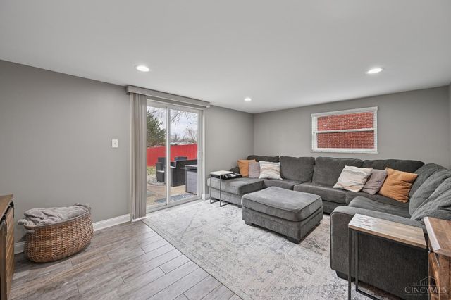 3316 Moonridge Drive, Green Twp, OH 45248