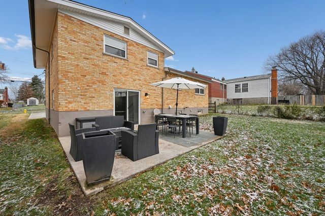 3316 Moonridge Drive, Green Twp, OH 45248