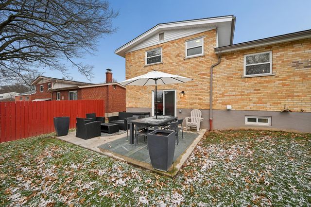 3316 Moonridge Drive, Green Twp, OH 45248