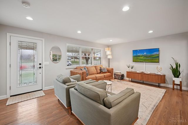 3316 Moonridge Drive, Green Twp, OH 45248