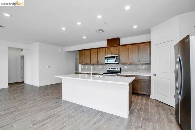 504 Spruce Way, Oakley, CA 94561