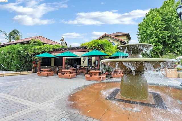 504 Spruce Way, Oakley, CA 94561