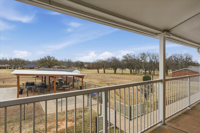8511 Westover Court 238, Granbury, TX 76049