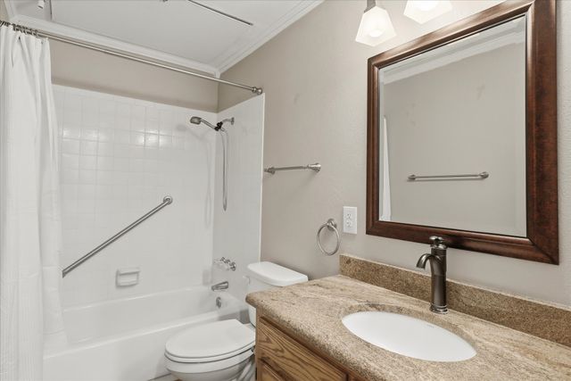 8511 Westover Court 238, Granbury, TX 76049