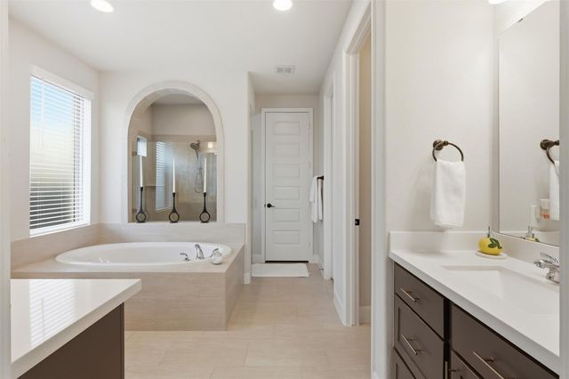 15810 Bird Of Paradise Drive, Conroe, TX 77302