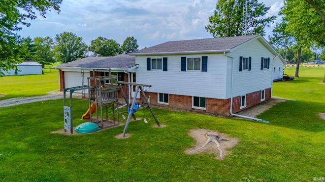 8885 E 400 N, Van Buren, IN 46991