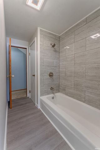 8885 E 400 N, Van Buren, IN 46991