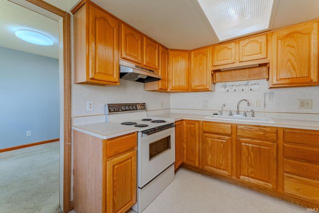 8885 E 400 N, Van Buren, IN 46991