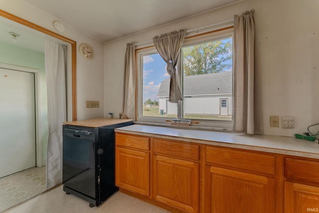 8885 E 400 N, Van Buren, IN 46991