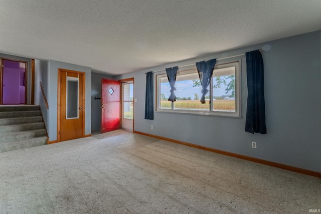 8885 E 400 N, Van Buren, IN 46991