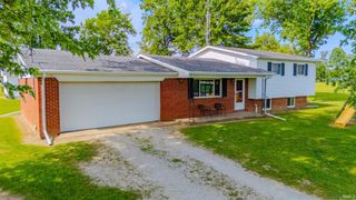 8885 E 400 N, Van Buren, IN 46991