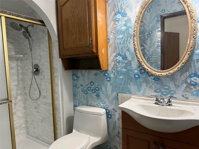 2114 Burrows Trail, Grand Prairie, TX 75052