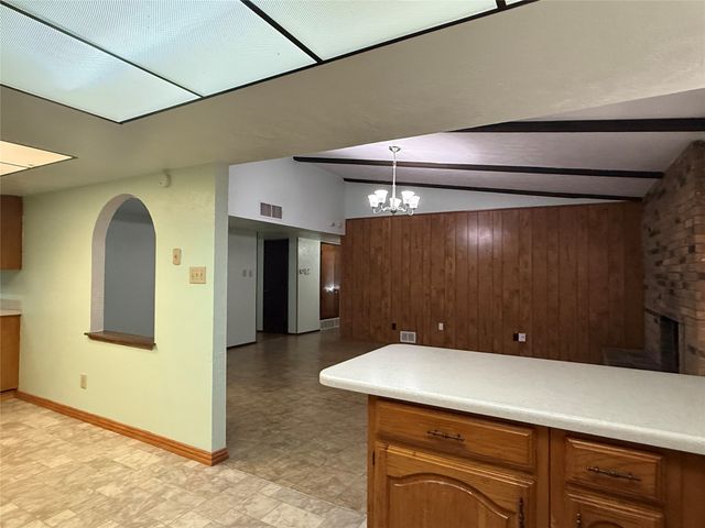 2114 Burrows Trail, Grand Prairie, TX 75052