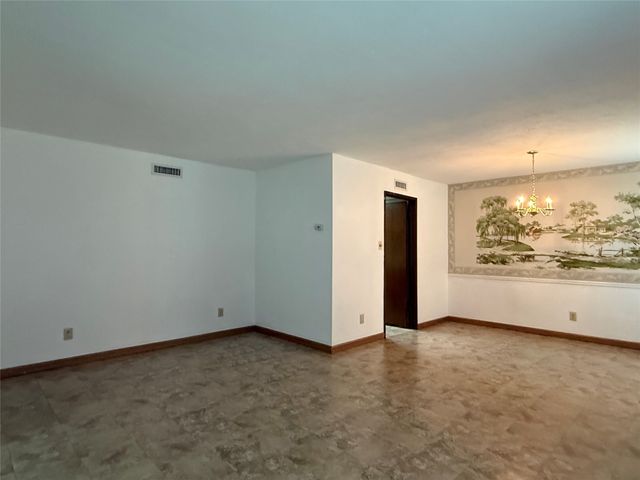 2114 Burrows Trail, Grand Prairie, TX 75052