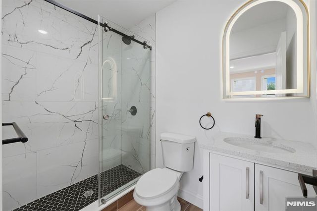 432 10th Street, Newark, NJ 07103