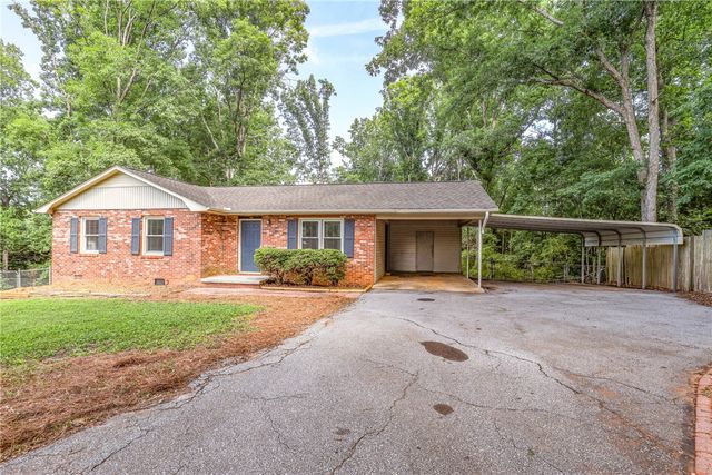 108 Rollingwood Street, Central, SC 29630