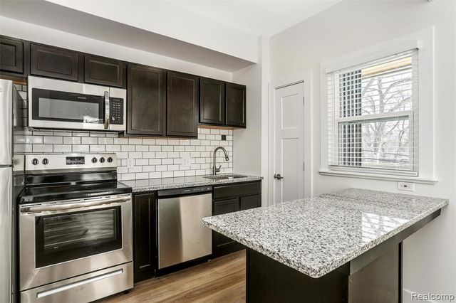 89 W Philadelphia Street 7, Detroit, MI 48202