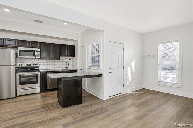 89 W Philadelphia Street 7, Detroit, MI 48202