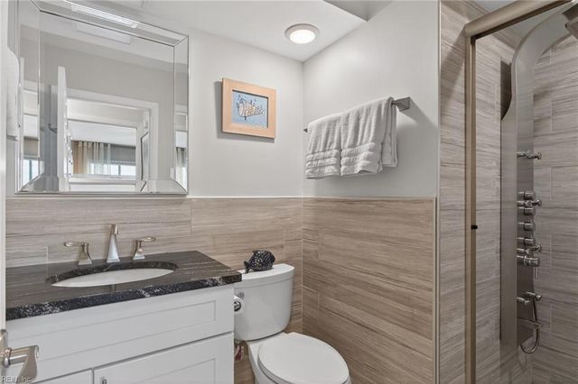 3288 Page Ave Apt 1214, Virginia Beach, VA 23451