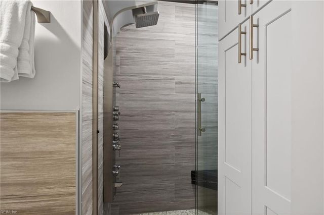 3288 Page Ave Apt 1214, Virginia Beach, VA 23451