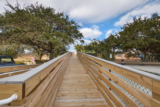 3288 Page Ave Apt 1214, Virginia Beach, VA 23451