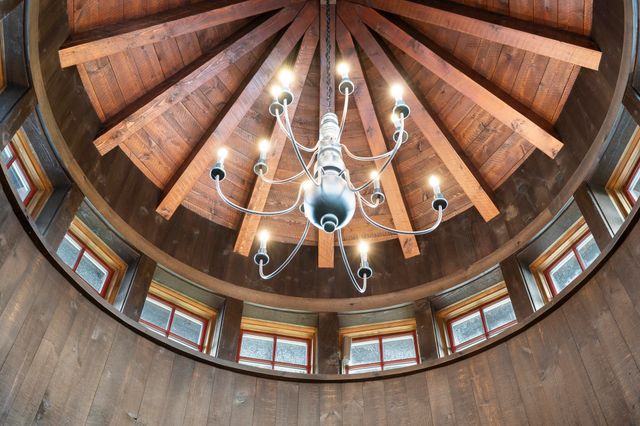 816 Black Bear Road, Jamaica, VT 05343