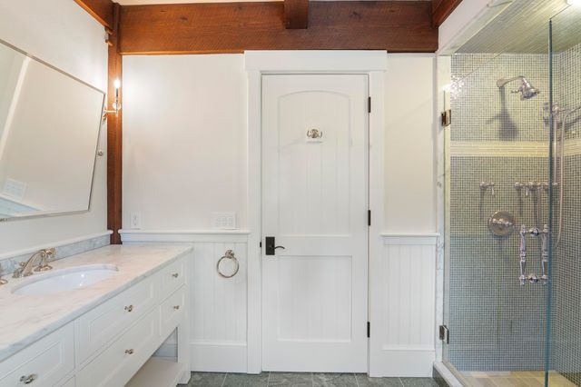 816 Black Bear Road, Jamaica, VT 05343