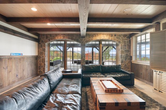816 Black Bear Road, Jamaica, VT 05343