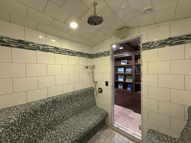 816 Black Bear Road, Jamaica, VT 05343