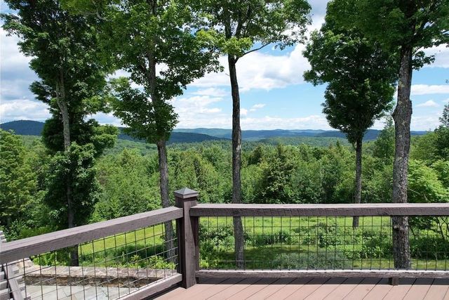 816 Black Bear Road, Jamaica, VT 05343
