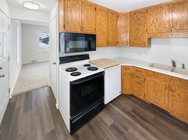 9211 Bryant Avenue S, Bloomington, MN 55420