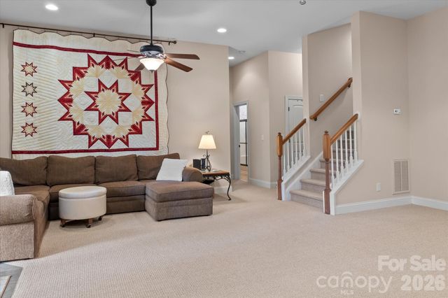 121 Creek Cove Lane, Statesville, NC 28677