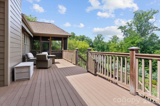 121 Creek Cove Lane, Statesville, NC 28677