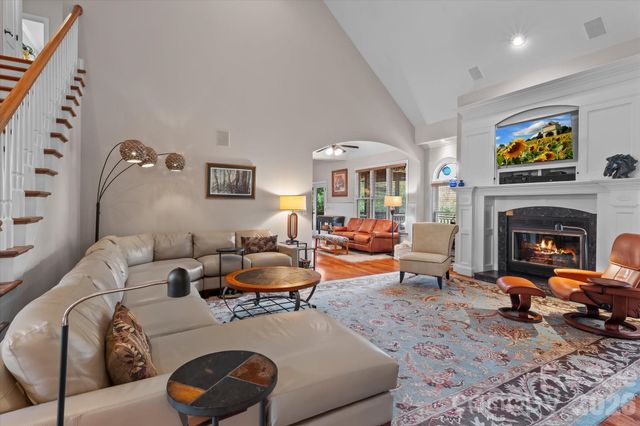 121 Creek Cove Lane, Statesville, NC 28677