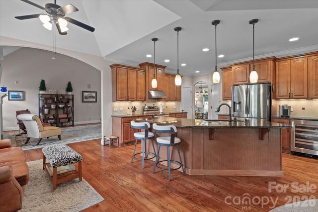121 Creek Cove Lane, Statesville, NC 28677