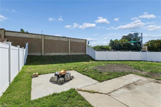 1816 Winter Wheat CT, Virginia Beach, VA 23453