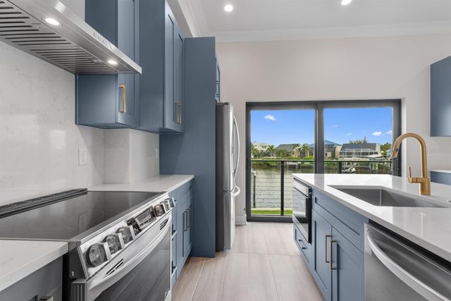 772 GRAN KAYMEN WAY, Apollo Beach, FL 33572