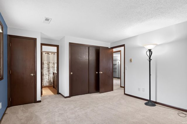 5706 Popp Road, Fort Wayne, IN 46845