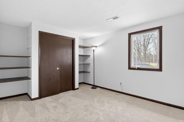 5706 Popp Road, Fort Wayne, IN 46845